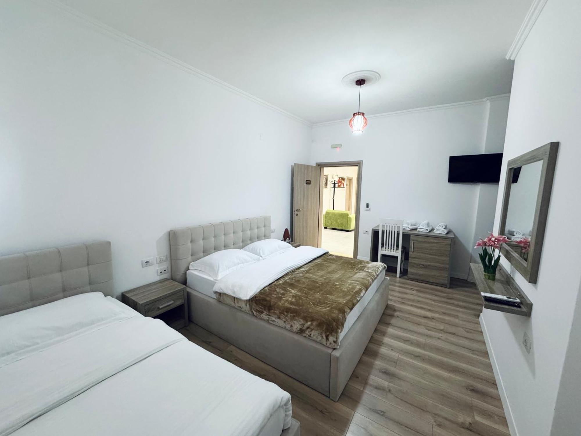 Kutal Park Inn Hotel Пермети Экстерьер фото
