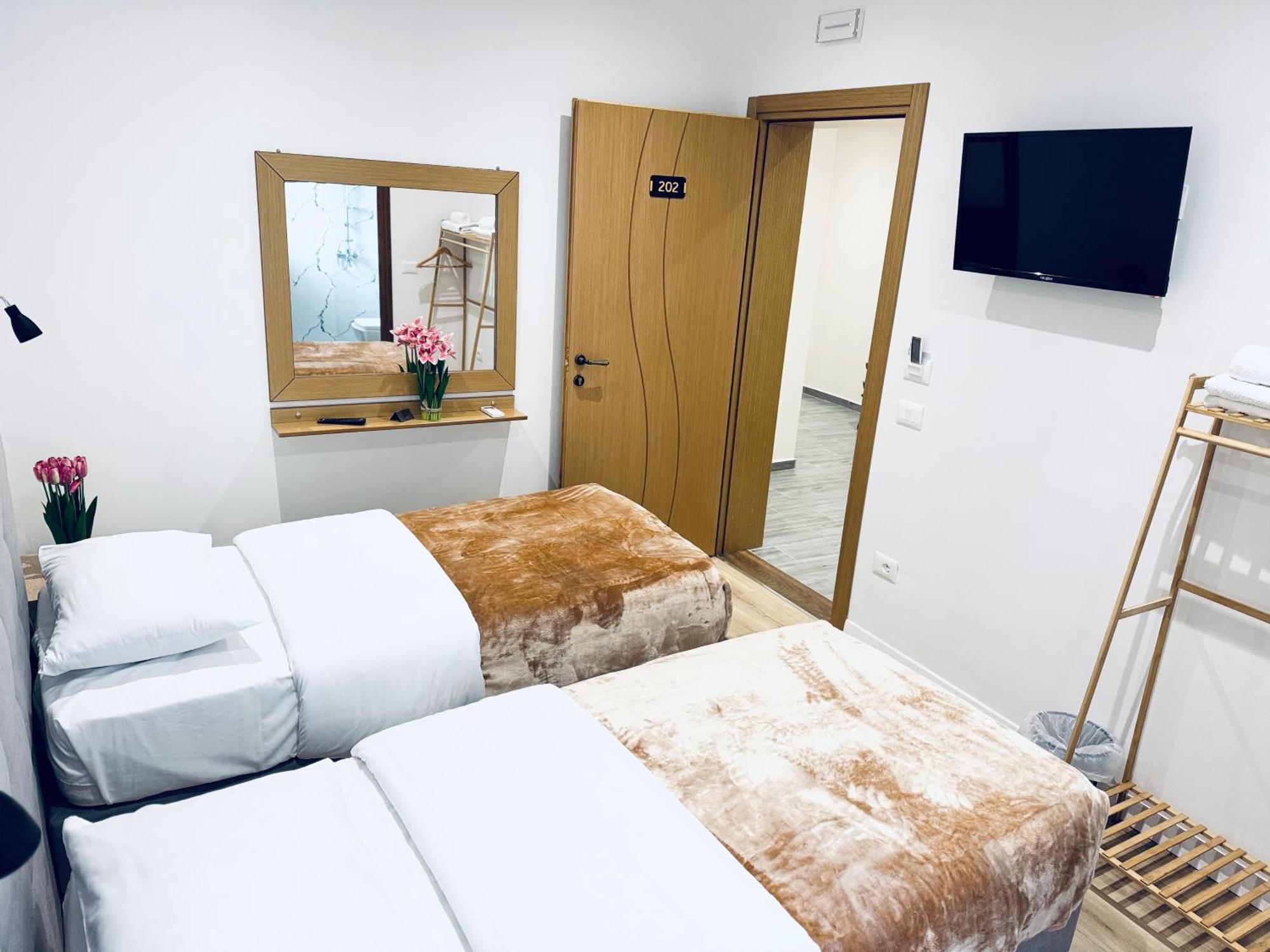 Kutal Park Inn Hotel Пермети Экстерьер фото